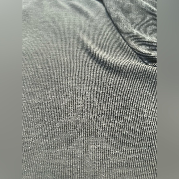 Madewell Flawd Charcoal Small puff Short Sleeve Ribbed Tee Oversized Lightweight - Picture 3 of 4